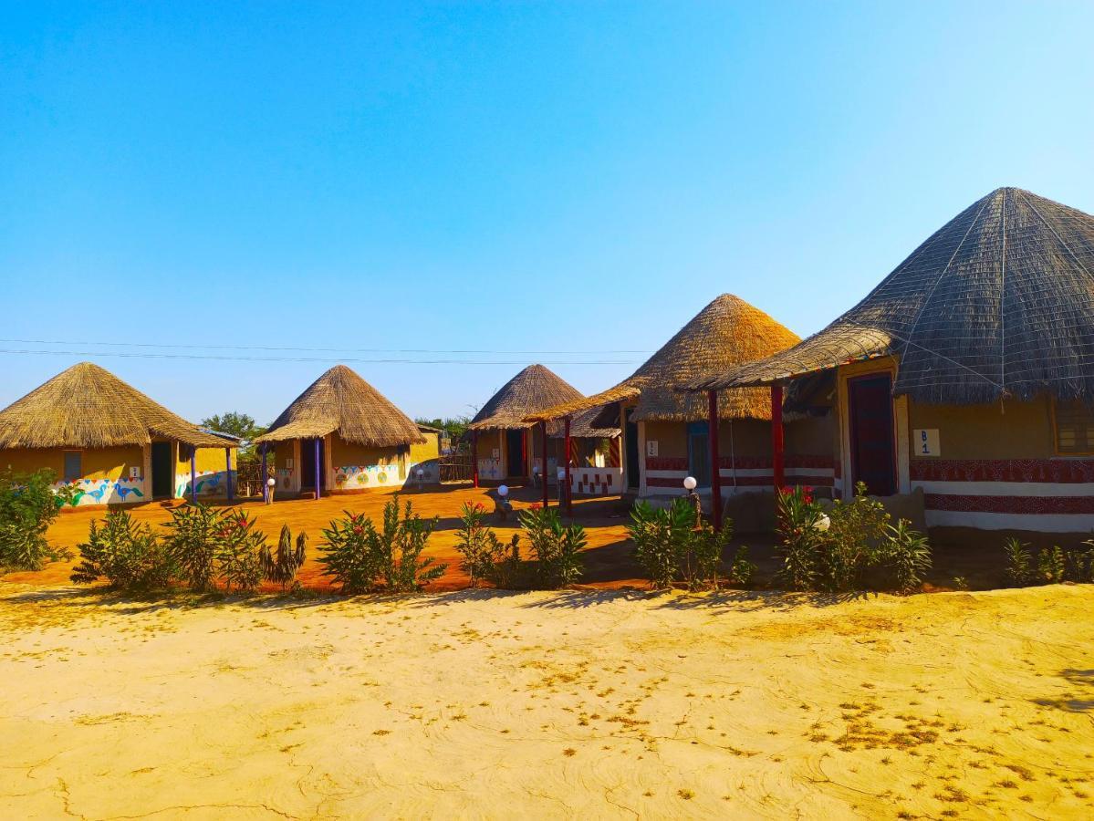 Kutir Craft Village Resort Bherandiāla Exterior foto