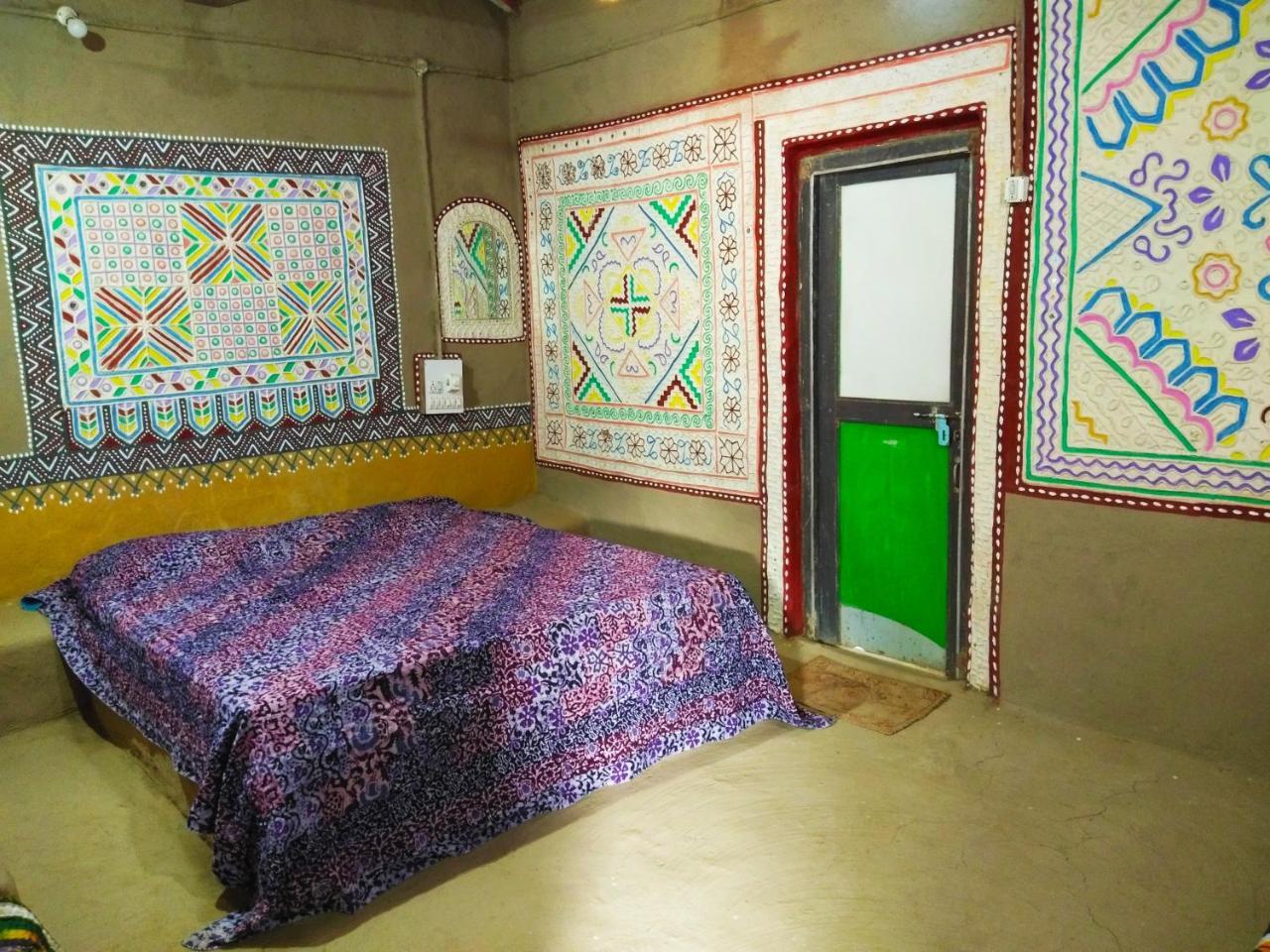 Kutir Craft Village Resort Bherandiāla Exterior foto